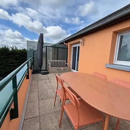 Le Colombier, 1-bedroom With Terrace And Private Parking * Tours