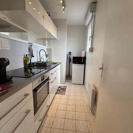Le Colombier, 1-bedroom With Terrace And Private Parking Apartment