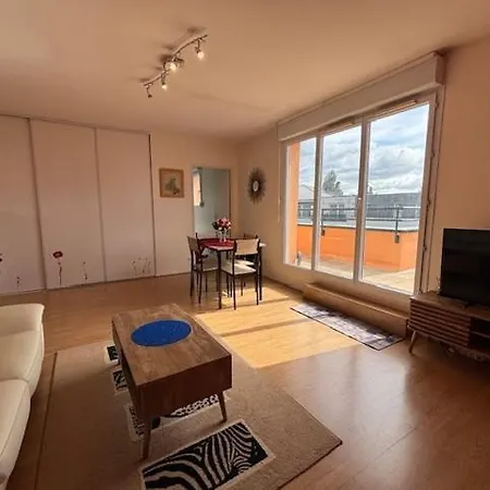 Apartment Le Colombier, 1-bedroom With Terrace And Private Parking