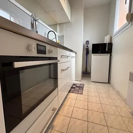 Le Colombier, 1-bedroom With Terrace And Private Parking Tours